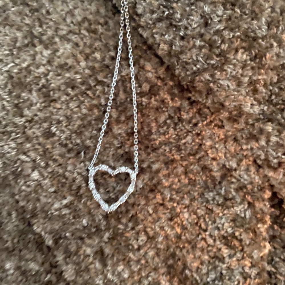 Beautiful Heart pendant/necklace.